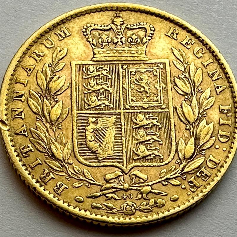 1871 Young Victoria Full Sovereign Shieldback - Die 40