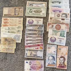 32 x world Bank notes various