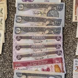 32 x world Bank notes various