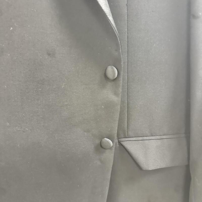 Mens M&S Luxury Tuxedo Size UK Chest 52 Medium shelf 286