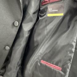 Mens M&S Luxury Tuxedo Size UK Chest 52 Medium shelf 286