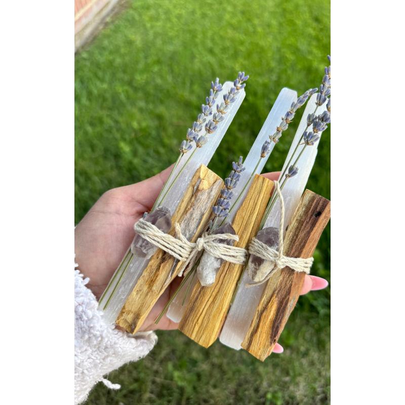 Essentials cleansing kit , Palo santo ,white candle & selenite stick