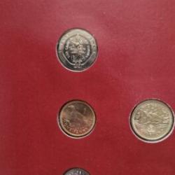 Coin Sets Of All Nations- GIBRALTAR  Candy Tuft 50p, National Day £1