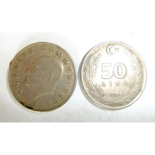 1984 Turkey 50 Lira Wreath Crescent Moon Turkish Coins Circulated Condition