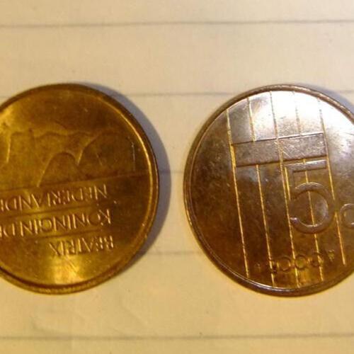 Netherlands 1985 Five Cents 5c Coin Circulated Condition Bust Of Beatrix